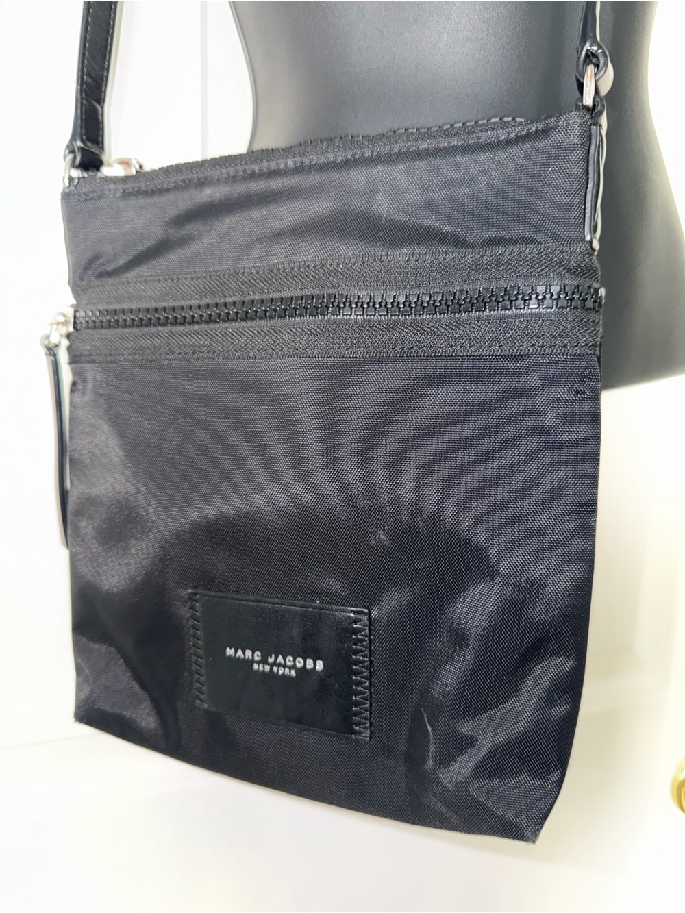 Marc Jacobs Black Nylon Leather Crossbody Bag